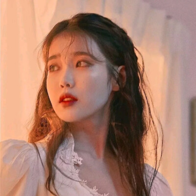 iu 头像