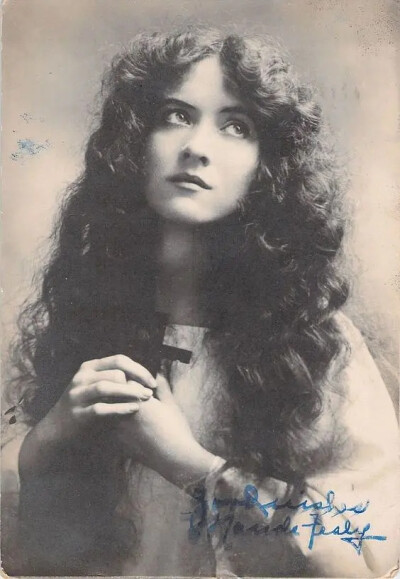 Maude fealy