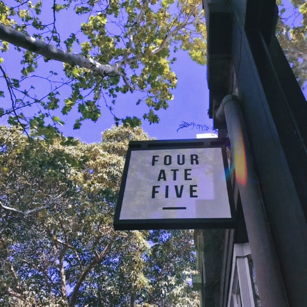  "我想要住进你心里
你有着比地球大的吸引力"
©BV_emoJIN