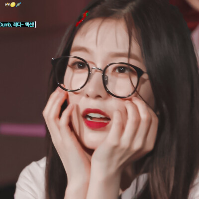 花痴を犯す
等一下发两张带贴纸的
©顾良夜