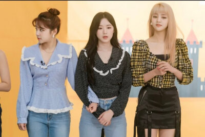 叶舒华。
logo。