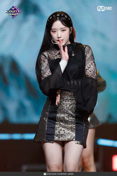 叶舒华。
logo。