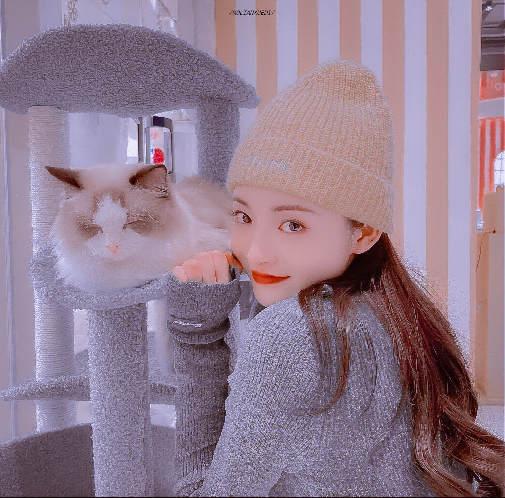 周洁琼
图源wb：@·沫恋雪迪·