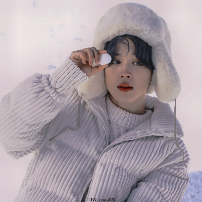 ʳᵉᵈ ᵍʳᵉʸ
©BV_emoJIN