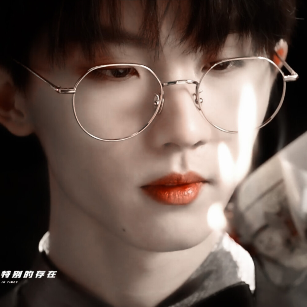 玩火？
#马嘉祺
◎林榆潇
cr.藏进白云里