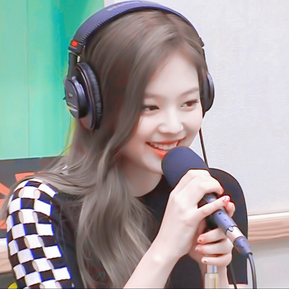 °ºJennie
原截 GratitudeIU