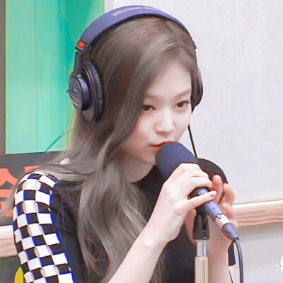 °ºJennie
原截 GratitudeIU