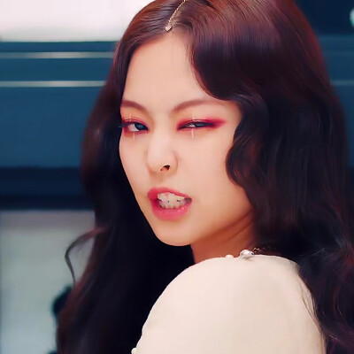 Ljennie
《Kill this love》
二改注明星河邮递