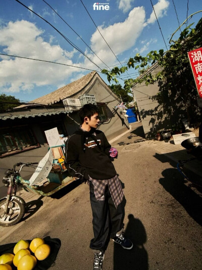 易烊千玺 宝藏男孩 壁纸