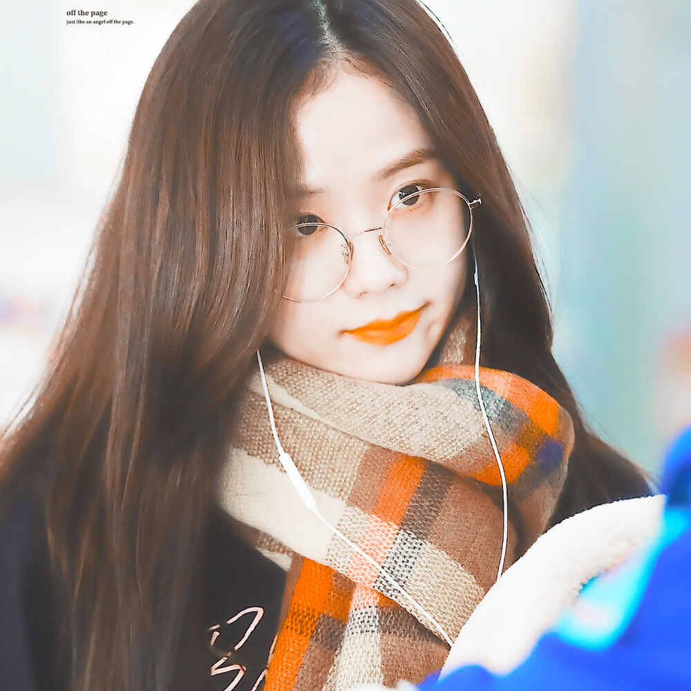 #金智秀
◎林榆潇
cr.offthepage_js