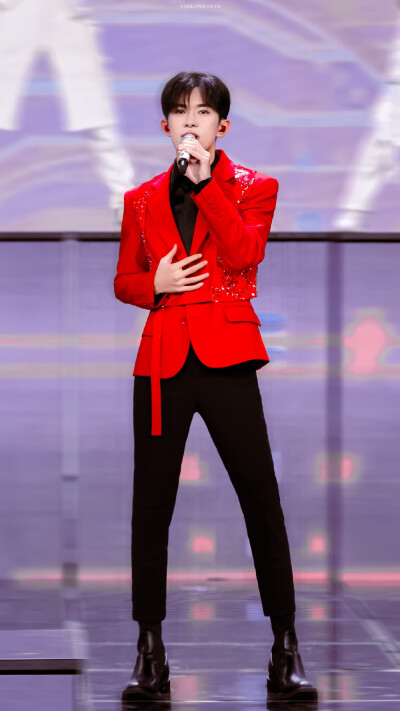 易烊千玺 央视元宵晚会