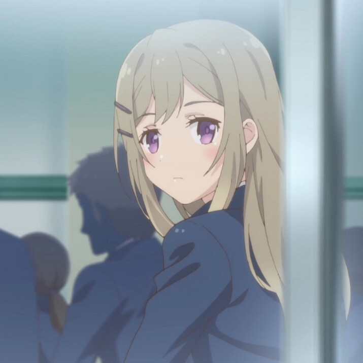 安达与岛村(自截) 岛村抱月