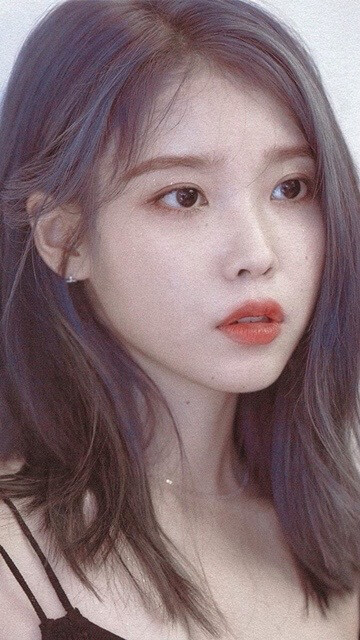 IU