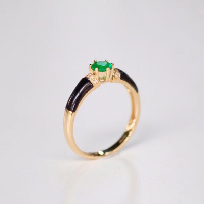 阿富汗祖母绿玛瑙戒指，钻石切割型阿富汗潘杰希尔祖母绿0.3克拉，浓郁艳丽的绿碰上玛瑙的深邃优雅黑，满满的复古气质