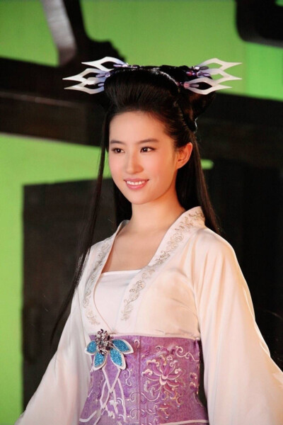 刘亦菲游戏代言人